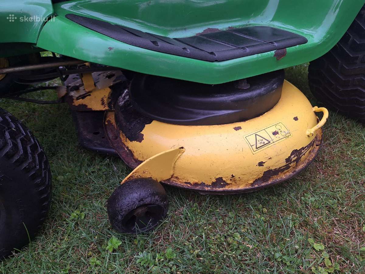 John Deere Lt170 Galingas Sodo traktoriukas 16hp - nuotraukos Nr. 4