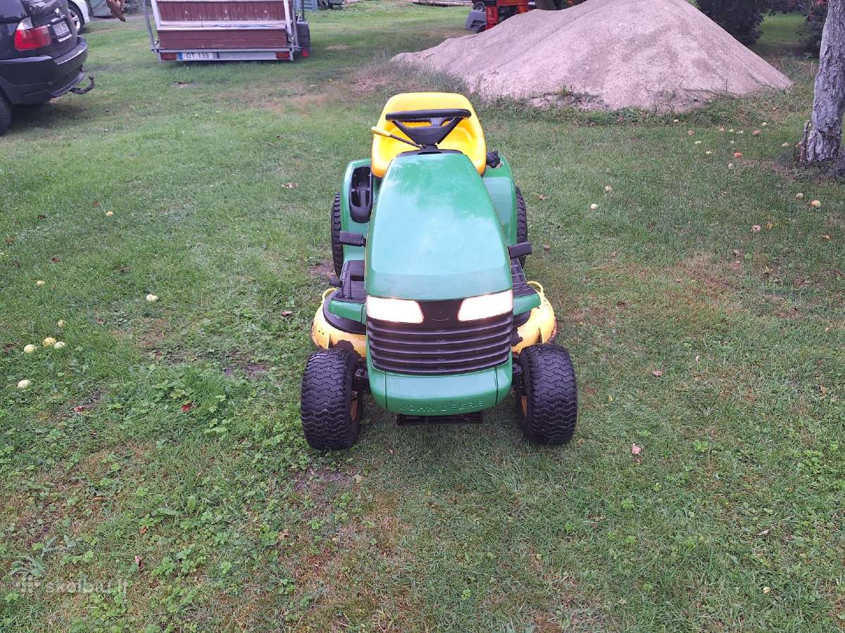 John Deere Lt170 Galingas Sodo traktoriukas 16hp - nuotraukos Nr. 14
