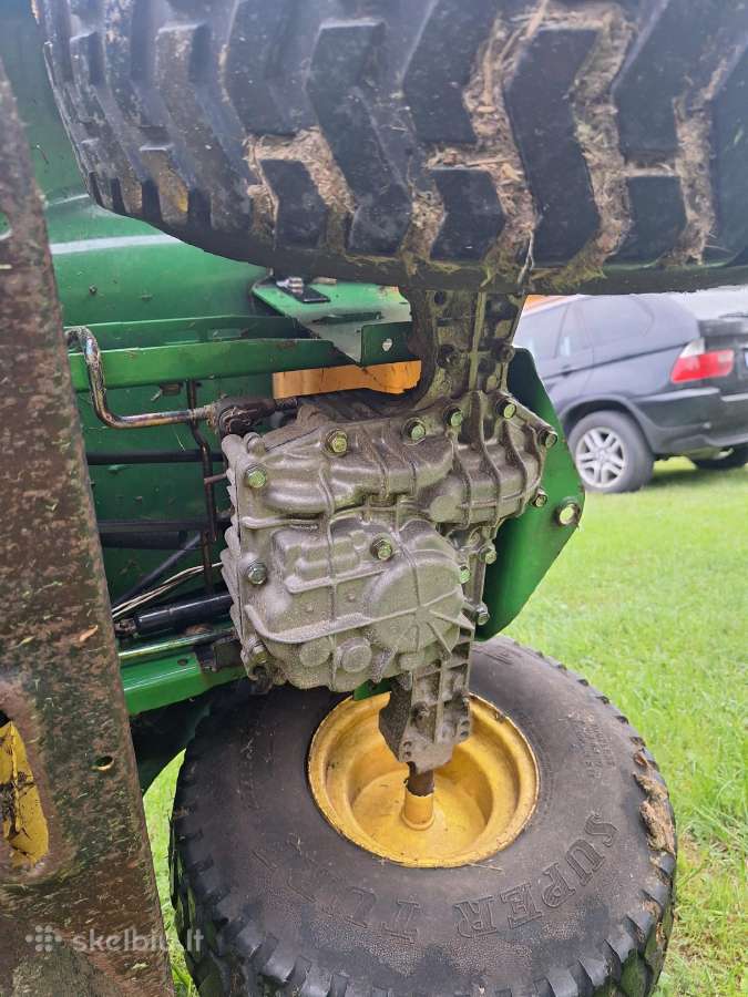 John Deere Lt170 Galingas Sodo traktoriukas 16hp - nuotraukos Nr. 19