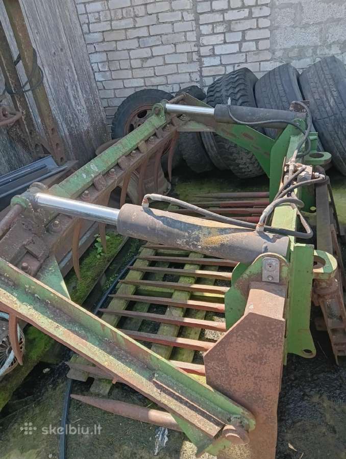 Parduodamas teleskopinis krautuvas John Deere 3215 - nuotraukos Nr. 2