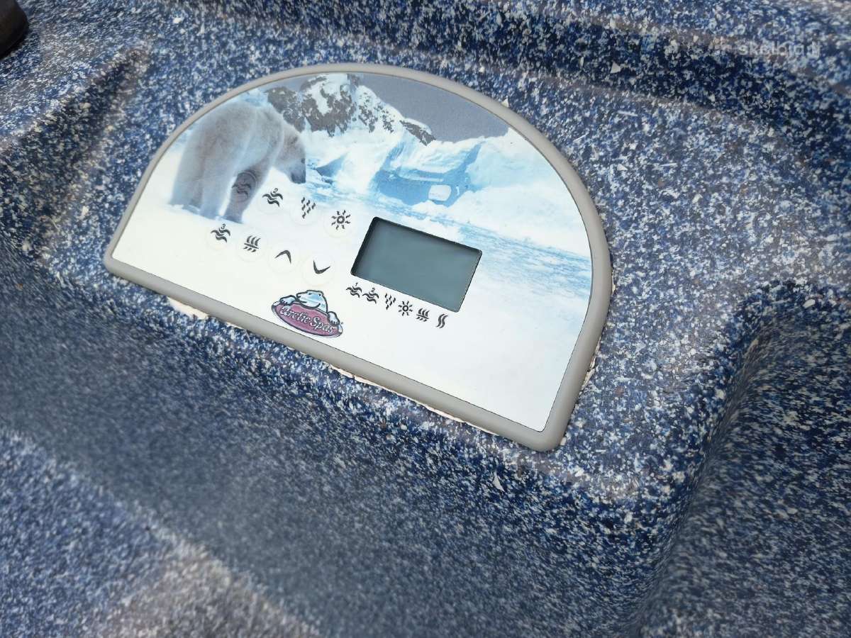Lauko sūkurinė vonia jacuzzi - nuotraukos Nr. 7