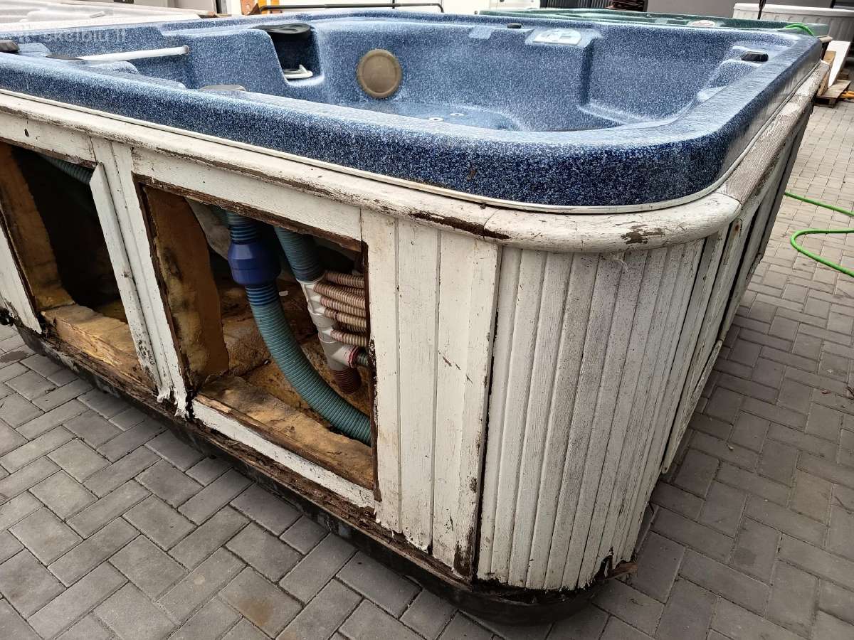 Lauko sūkurinė vonia jacuzzi - nuotraukos Nr. 14