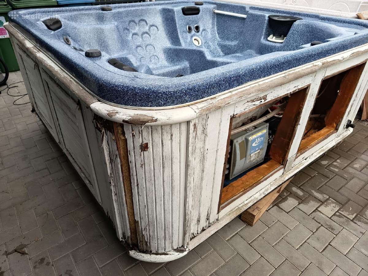 Lauko sūkurinė vonia jacuzzi - nuotraukos Nr. 15