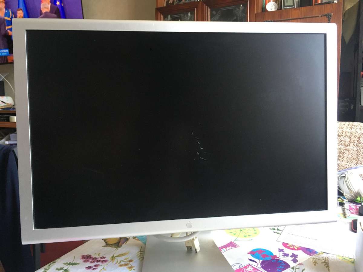 Cinema Display (20-inch. Dvi ). ir Apple 23-inch - nuotraukos Nr. 2