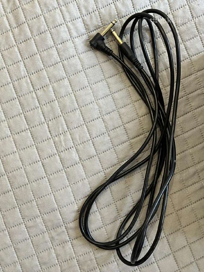 Elektrinė gitara su kolonėle - nuotraukos Nr. 4