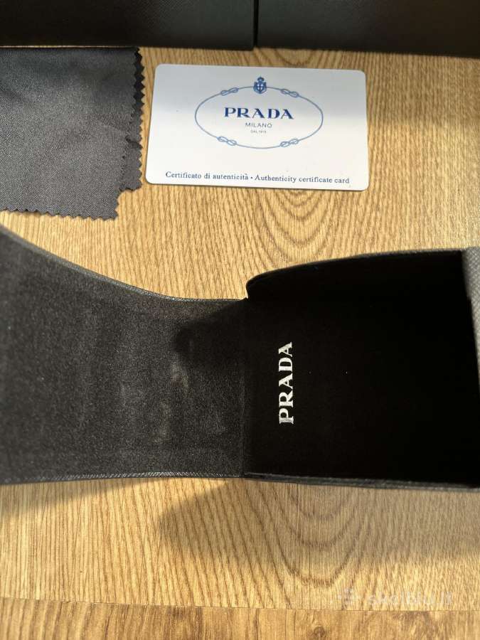 Prada juodi saulės akiniai - nuotraukos Nr. 2