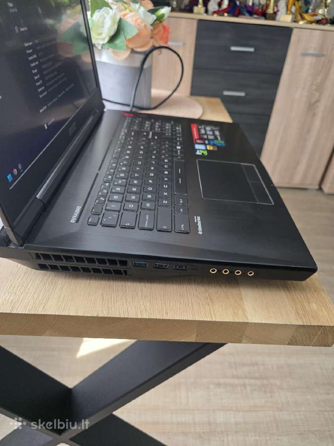 Msi Titan Gt73vr 7re - nuotraukos Nr. 5
