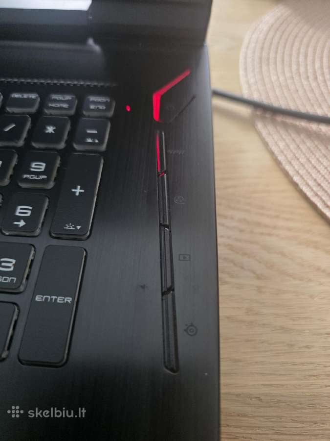 Msi Titan Gt73vr 7re - nuotraukos Nr. 7