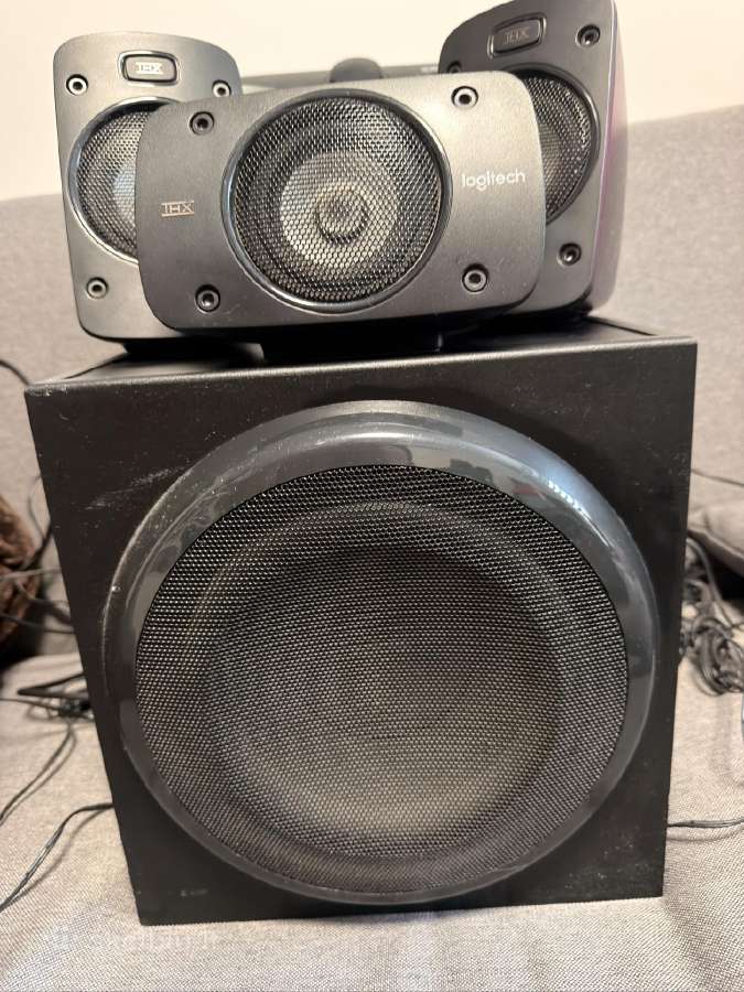 Logitech Z906 - nuotraukos Nr. 2