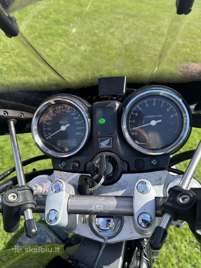 Honda Hornet 919 - nuotraukos Nr. 5