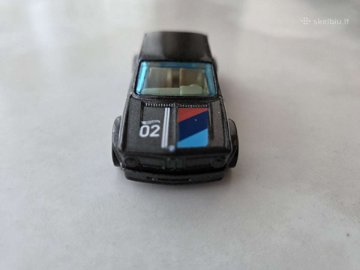 Hot Wheels bmw 2002 rinkinys - nuotraukos Nr. 5