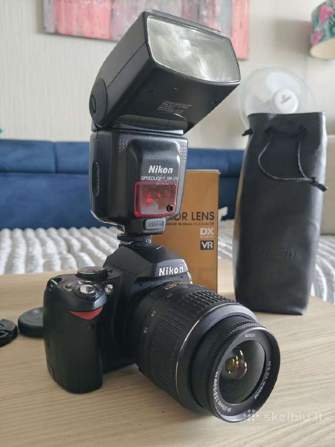 Nikon D40x su Nikon blykste ir daug priedu - nuotraukos Nr. 8