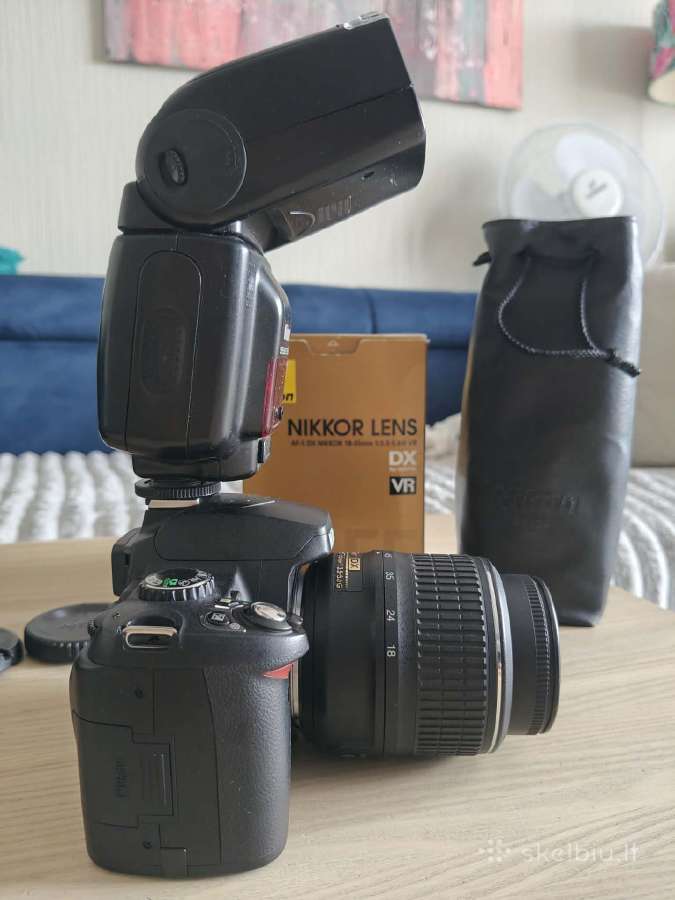 Nikon D40x su Nikon blykste ir daug priedu - nuotraukos Nr. 9