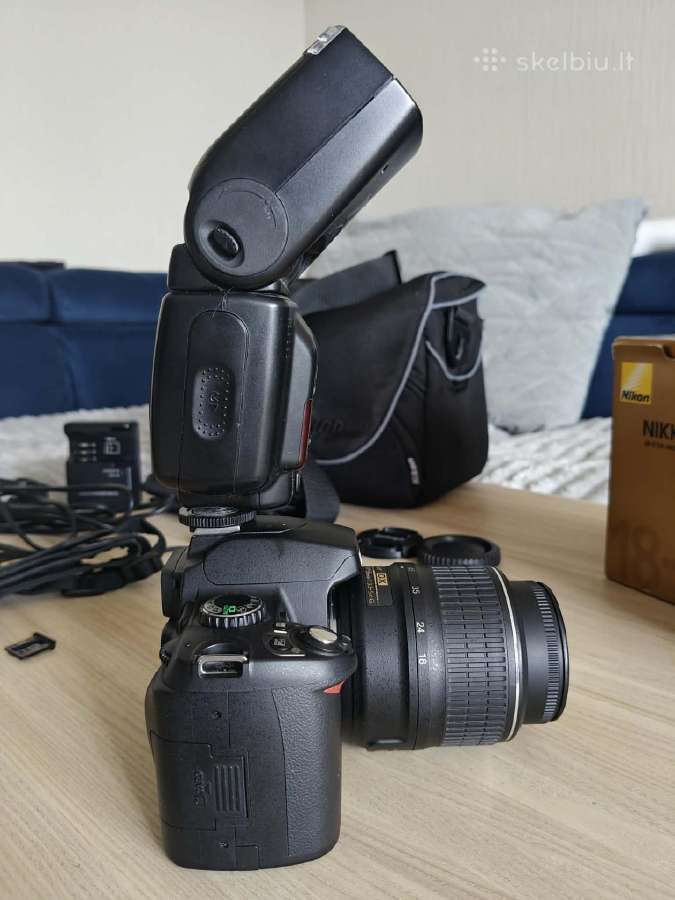 Nikon D40x su Nikon blykste ir daug priedu - nuotraukos Nr. 18