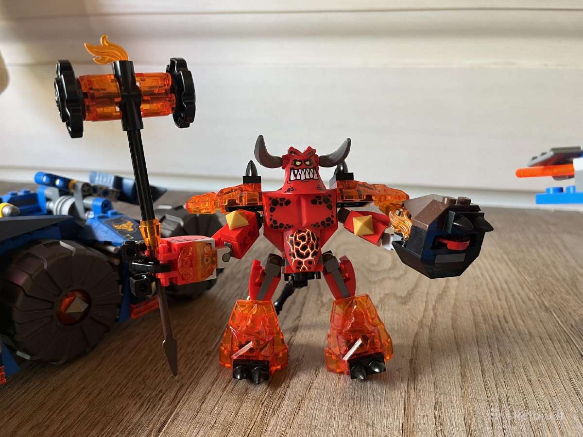 Lego Nexo Knights - Axl's Tower Carrier - 70322 - nuotraukos Nr. 7