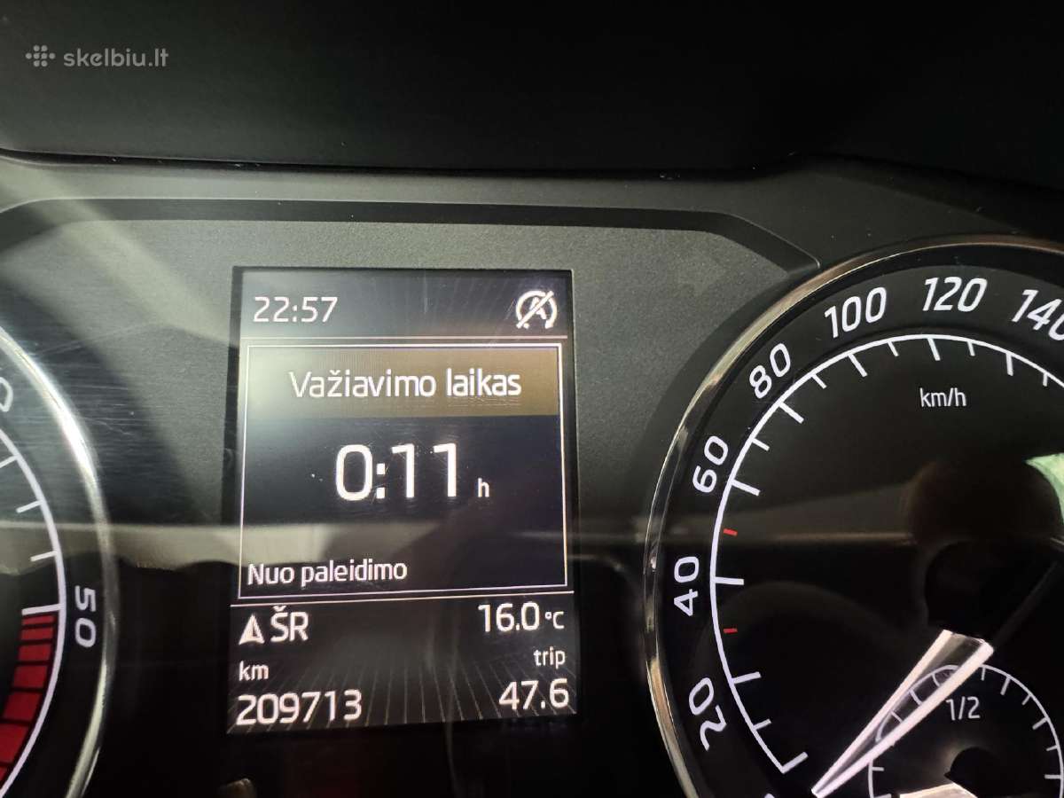Škoda Superb 2.0 - nuotraukos Nr. 8