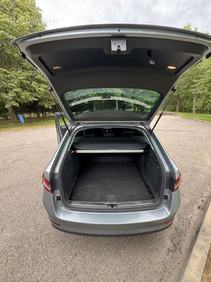 Škoda Superb 2.0 - nuotraukos Nr. 9