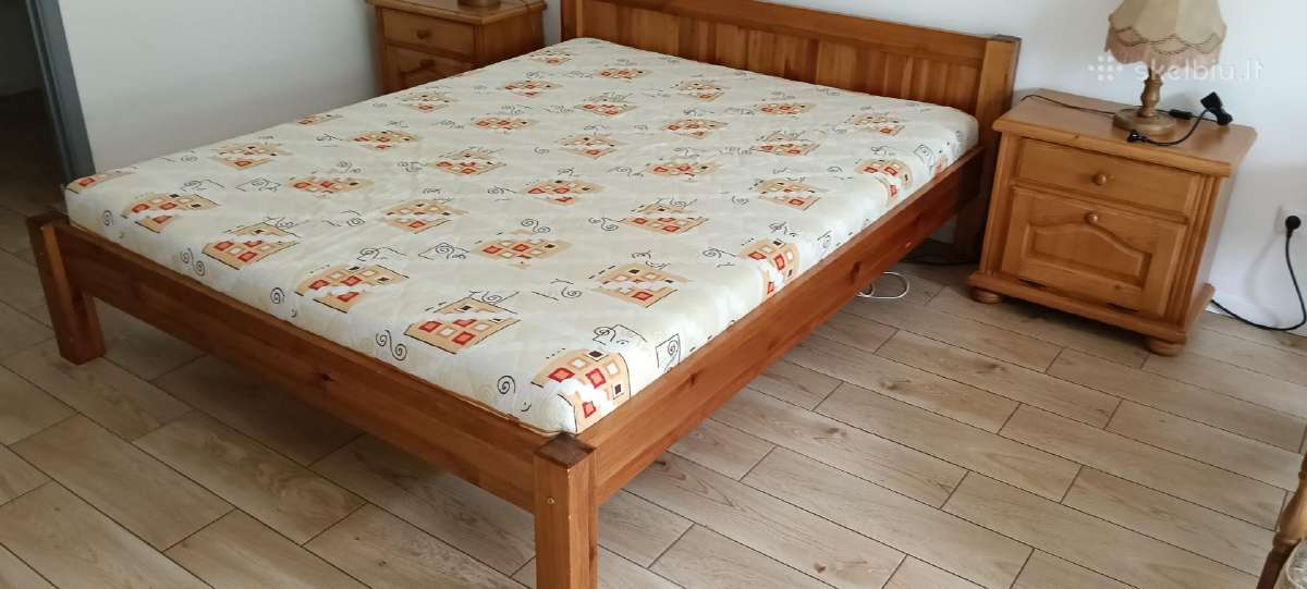 Tvirta medine lova su ciuziniu - nuotraukos Nr. 3