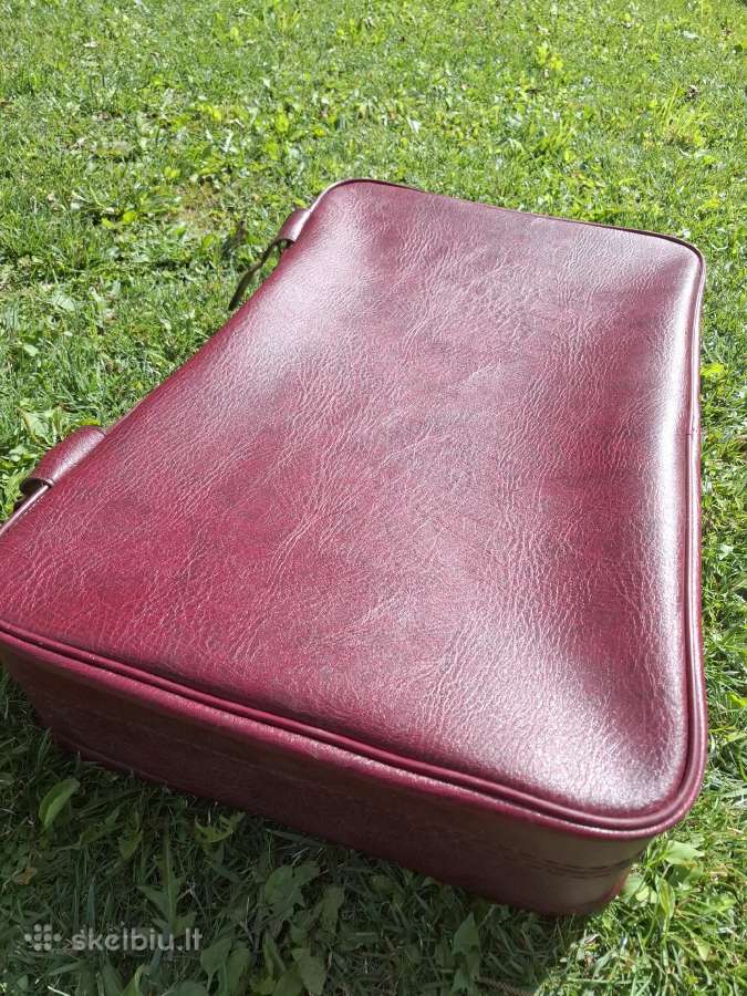 Parduodamas ryškus, retro stiliaus lagaminas - nuotraukos Nr. 2