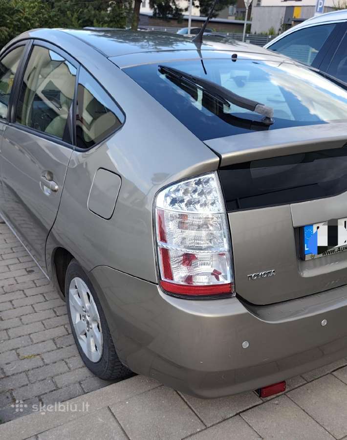 Toyota Prius ll nuoma - nuotraukos Nr. 2