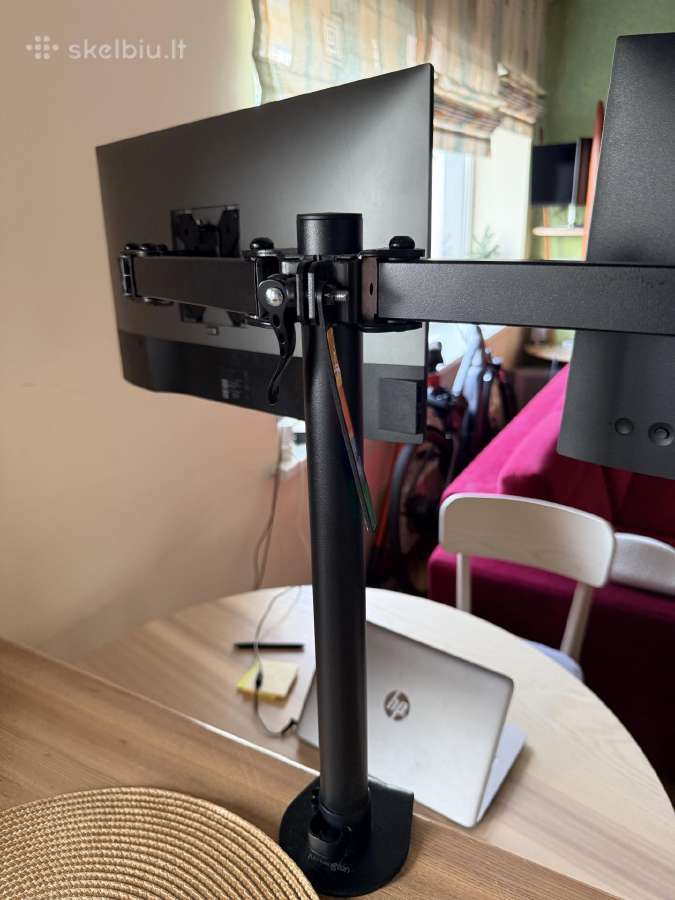 Parduodu 2 „dell“ monitorius su „kensington stovu - nuotraukos Nr. 2