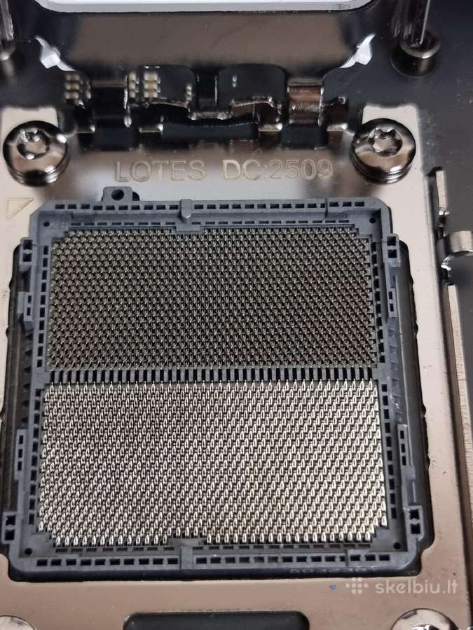 Asus Rog Crosshair X870e Hero Amd X870e Socket Am5 - nuotraukos Nr. 4