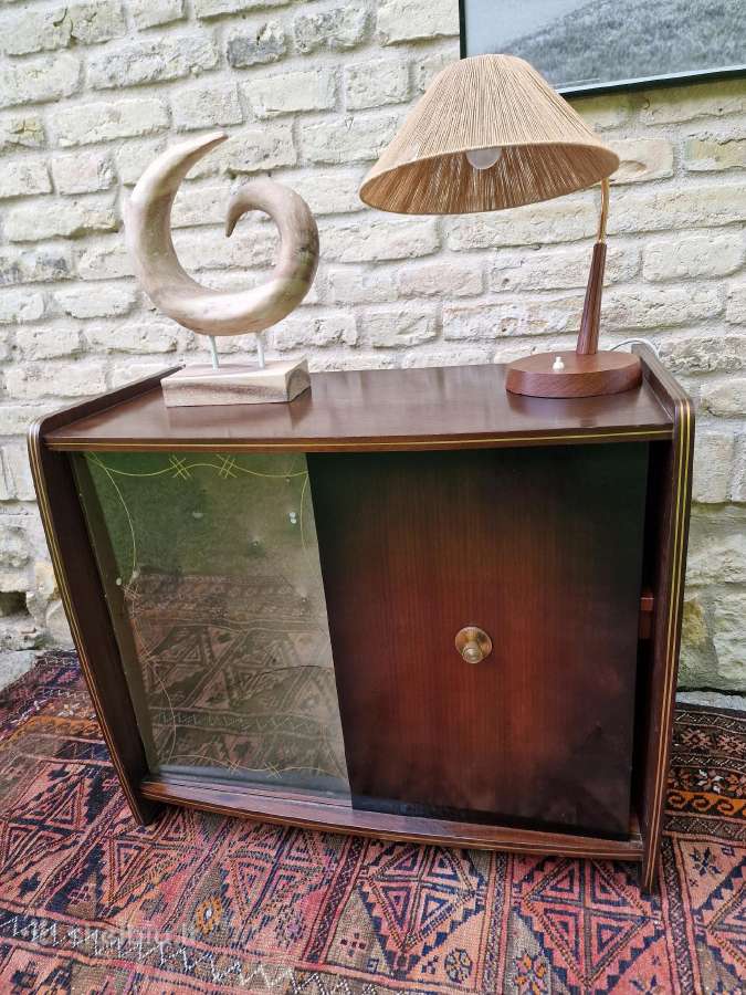 Vintažinė mid century riešutmedžio spintelė/baras - nuotraukos Nr. 11