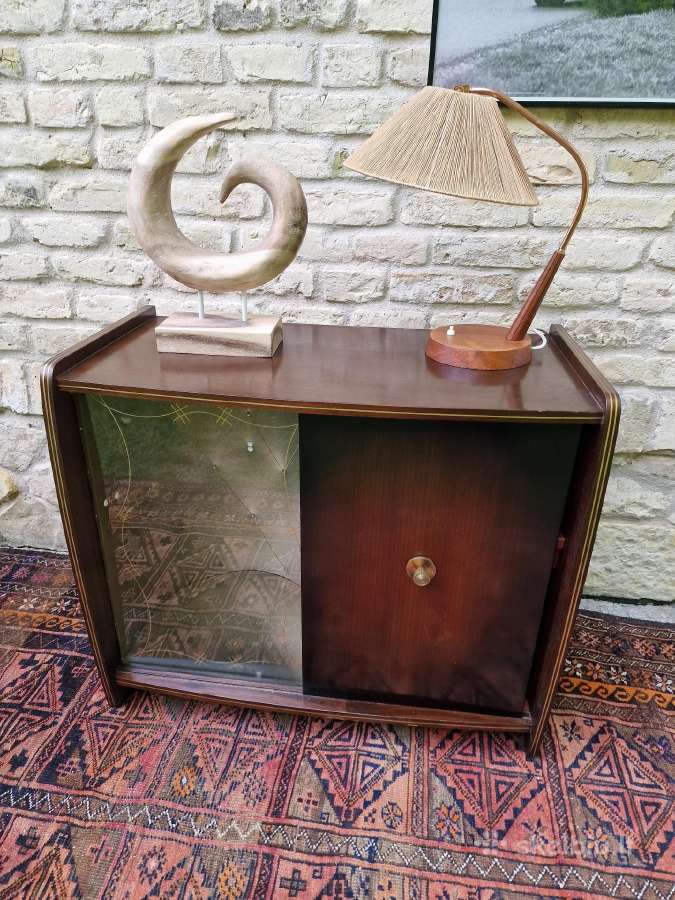 Vintažinė mid century riešutmedžio spintelė/baras - nuotraukos Nr. 23