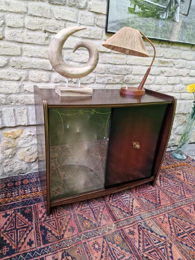 Vintažinė mid century riešutmedžio spintelė/baras - nuotraukos Nr. 33