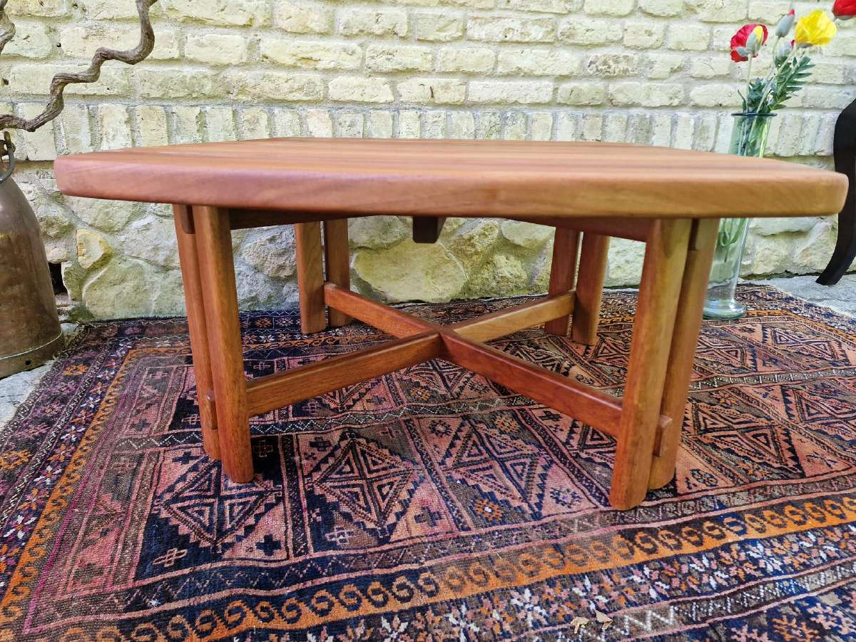 Vintažinis mid century tikmedžio kavos staliukas - nuotraukos Nr. 10