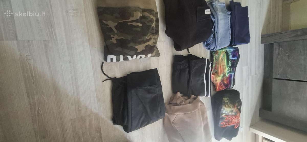 Parduodu biški nešiotus rūbus, yra ir vos nešiotu - nuotraukos Nr. 3