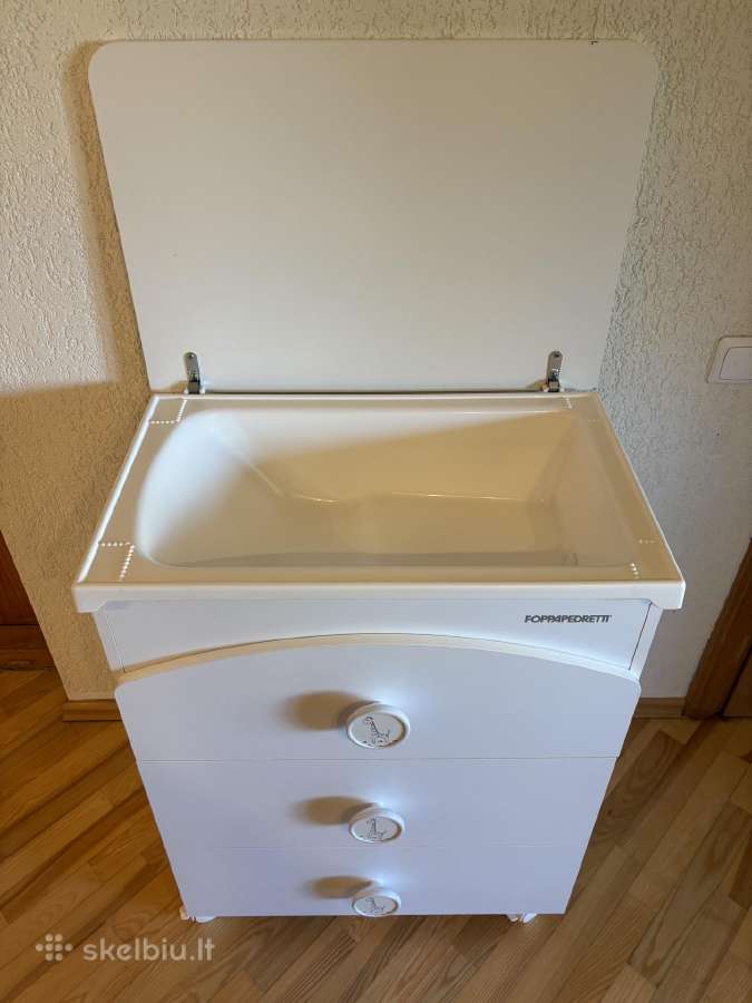 Itališka vystymo komoda su vonele. - nuotraukos Nr. 4