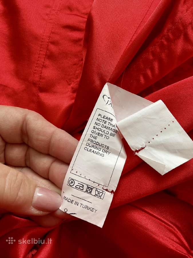 Ilgą raudona suknelė su šleifu - nuotraukos Nr. 8