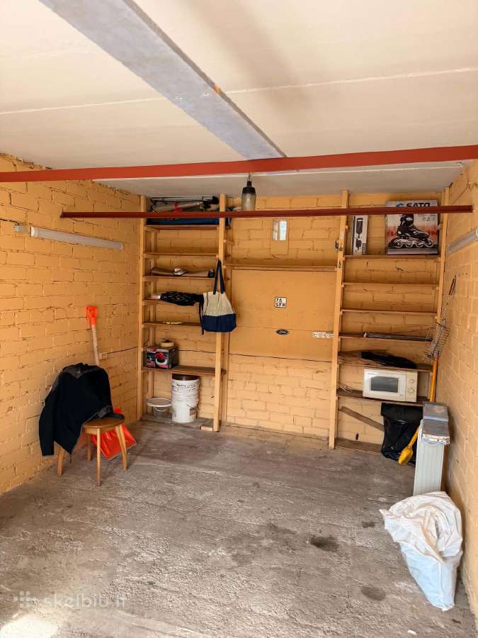 Parduodamas tvarkingas garazas Naujininkuose. - nuotraukos Nr. 3