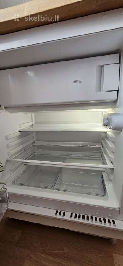 Integruojamas šaldytuvas Ikea Huttra su šaldikliu - nuotraukos Nr. 2