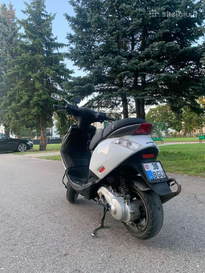 Motoroleris Piaggio - nuotraukos Nr. 3
