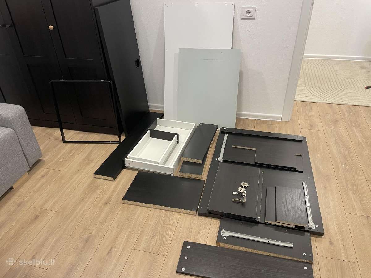 Ikea Micke stalas + gaming kėdė - nuotraukos Nr. 5