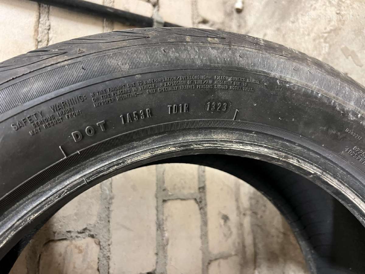 Dvi padangos 215/55/r17 Sava ir dvi Bridgestone - nuotraukos Nr. 17