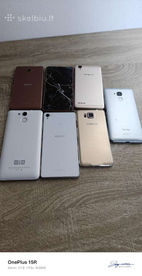 Telefonai visi kartu - nuotraukos Nr. 2
