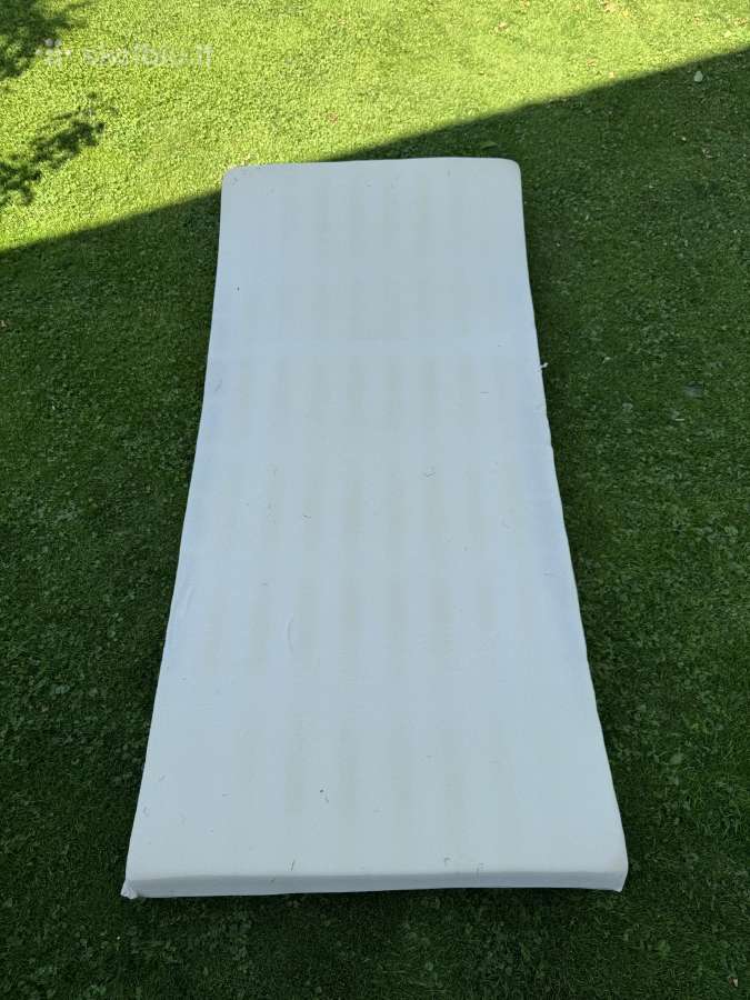 Viengulė medinė lova 90x200 cm su Dormeo čiužiniu - nuotraukos Nr. 3