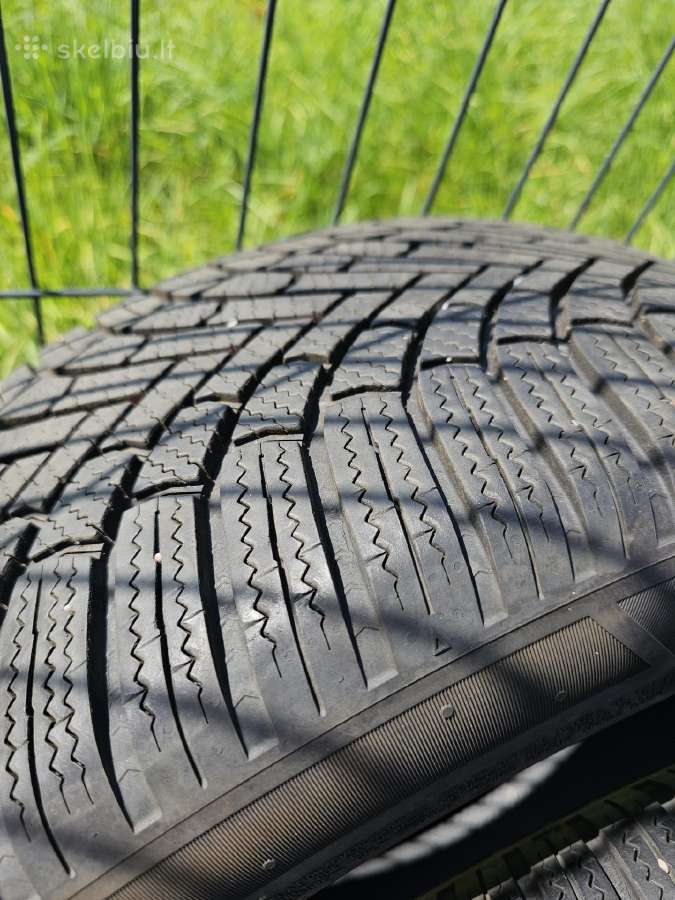 Bridgestone Blizzak 6 255/45 R20 padangų komplekta - nuotraukos Nr. 5