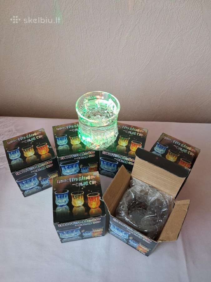 Šviečiančios LED stiklinės - nuotraukos Nr. 2