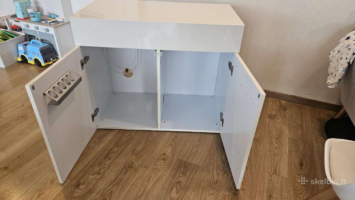 Akvariumas 90x50x50 ir spintelė pristaikyta jam - nuotraukos Nr. 2