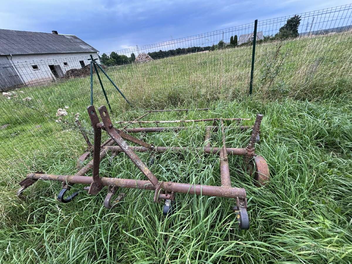 Traktorius T-25az - nuotraukos Nr. 8