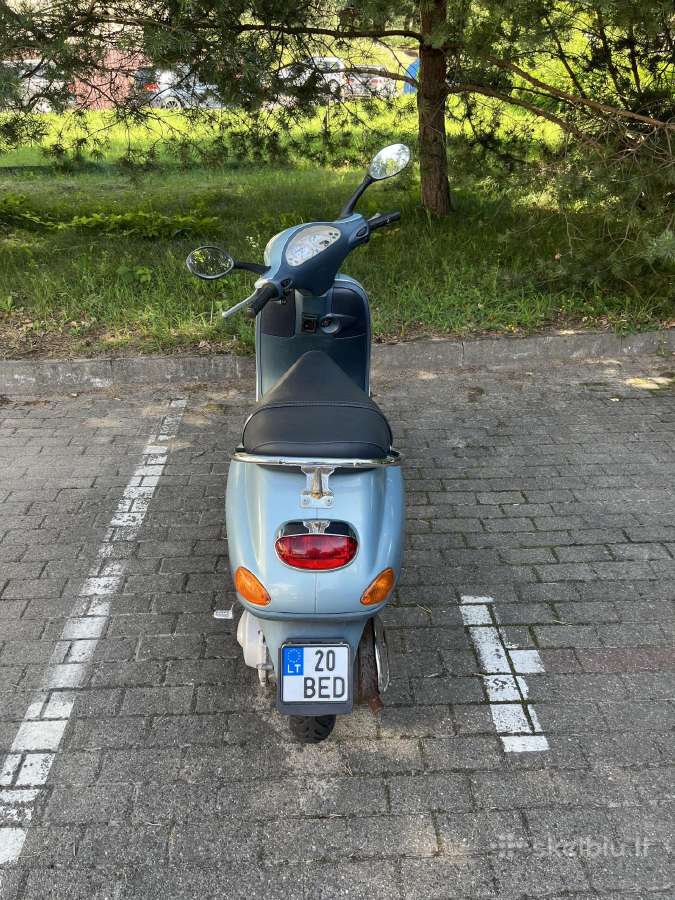 Vespa motoroleris - nuotraukos Nr. 8