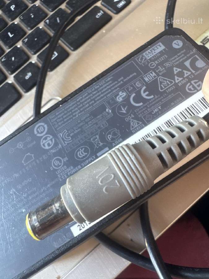 Parduodu Lenovo adapter pakrovėją - nuotraukos Nr. 2