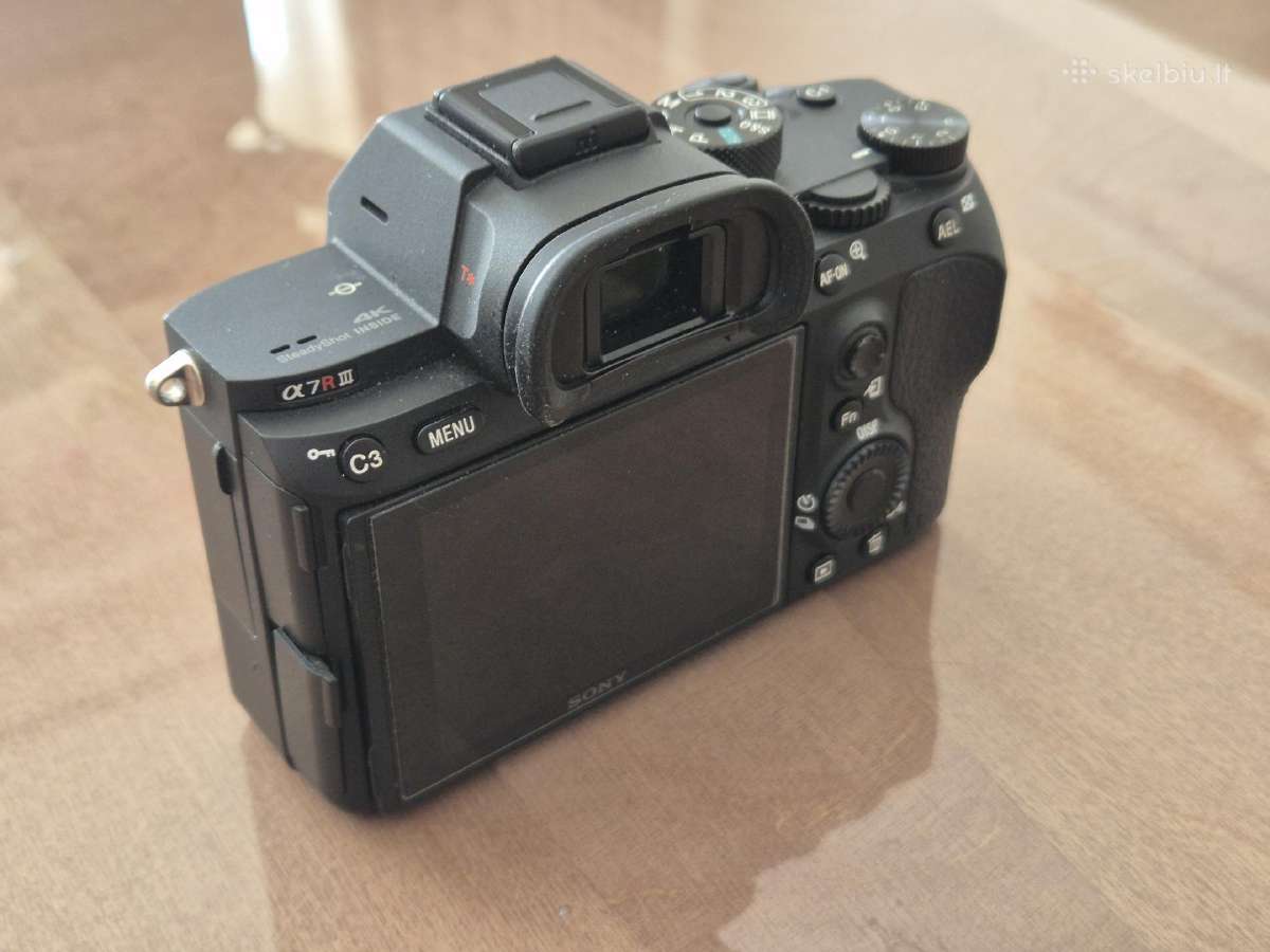 Sony A7r III Full Frame 42.4mp idealaus stovio - nuotraukos Nr. 3