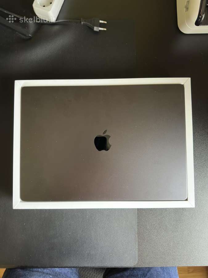 Apple MacBook Pro 16 M5 Pro 24 GB / 1tb - nuotraukos Nr. 3