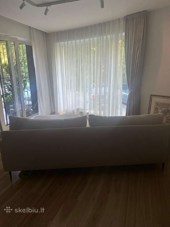 Sofa su pufu - nuotraukos Nr. 3