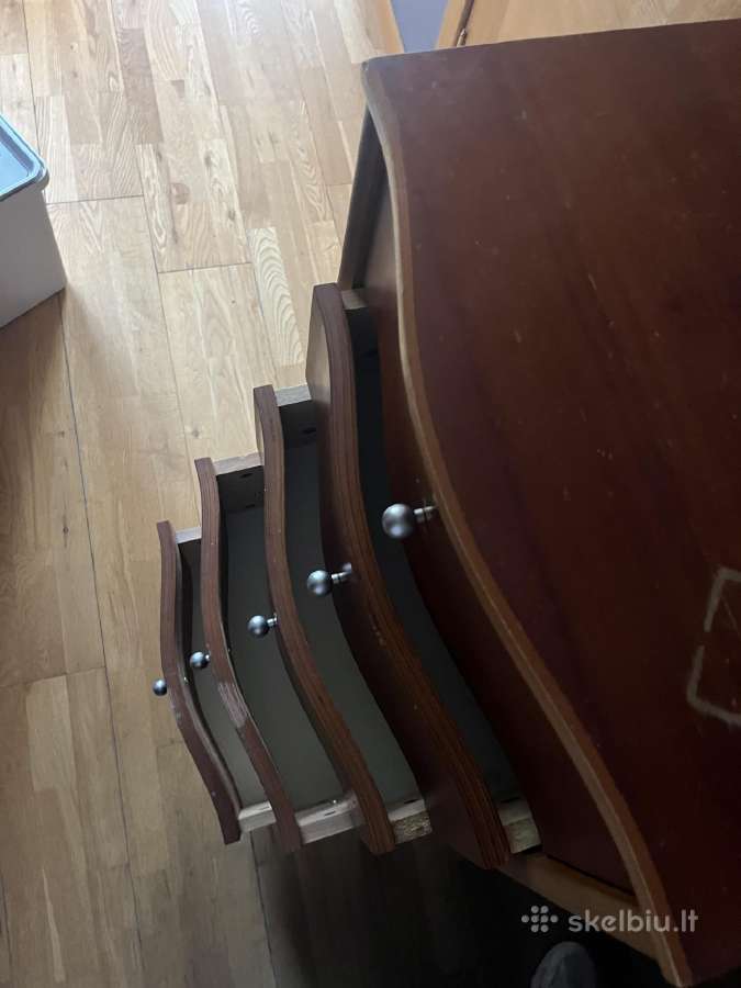 Ruda aukšta komoda - nuotraukos Nr. 2